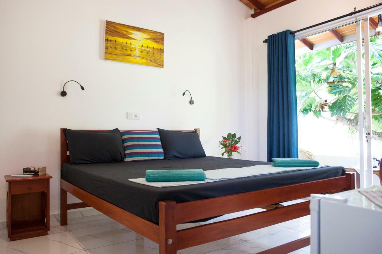 Alvas House Hotel Hikkaduwa Exterior photo